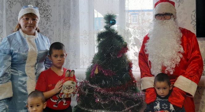 Вести поселений: Новогодние поздравления Деда Мороза и Снегурочки