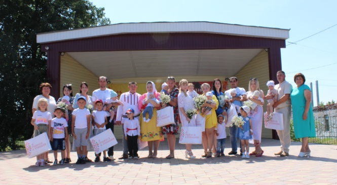 В Яльчикском муниципальном округе состоялся «Парад семьи»