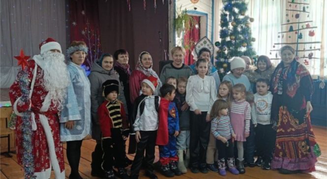 Рождественская елка для детей в Байглычевском СК