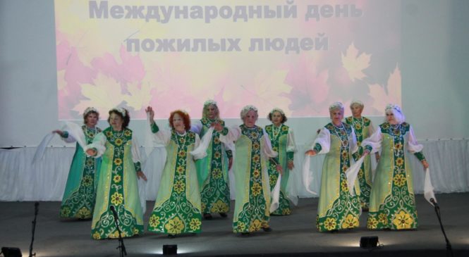 Шемалаковский сельский дом культуры ждет всех на концерте «Восславим возраст золотой»